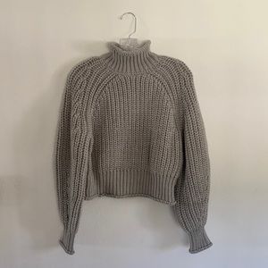 New H&M Gray Turtleneck Sweater